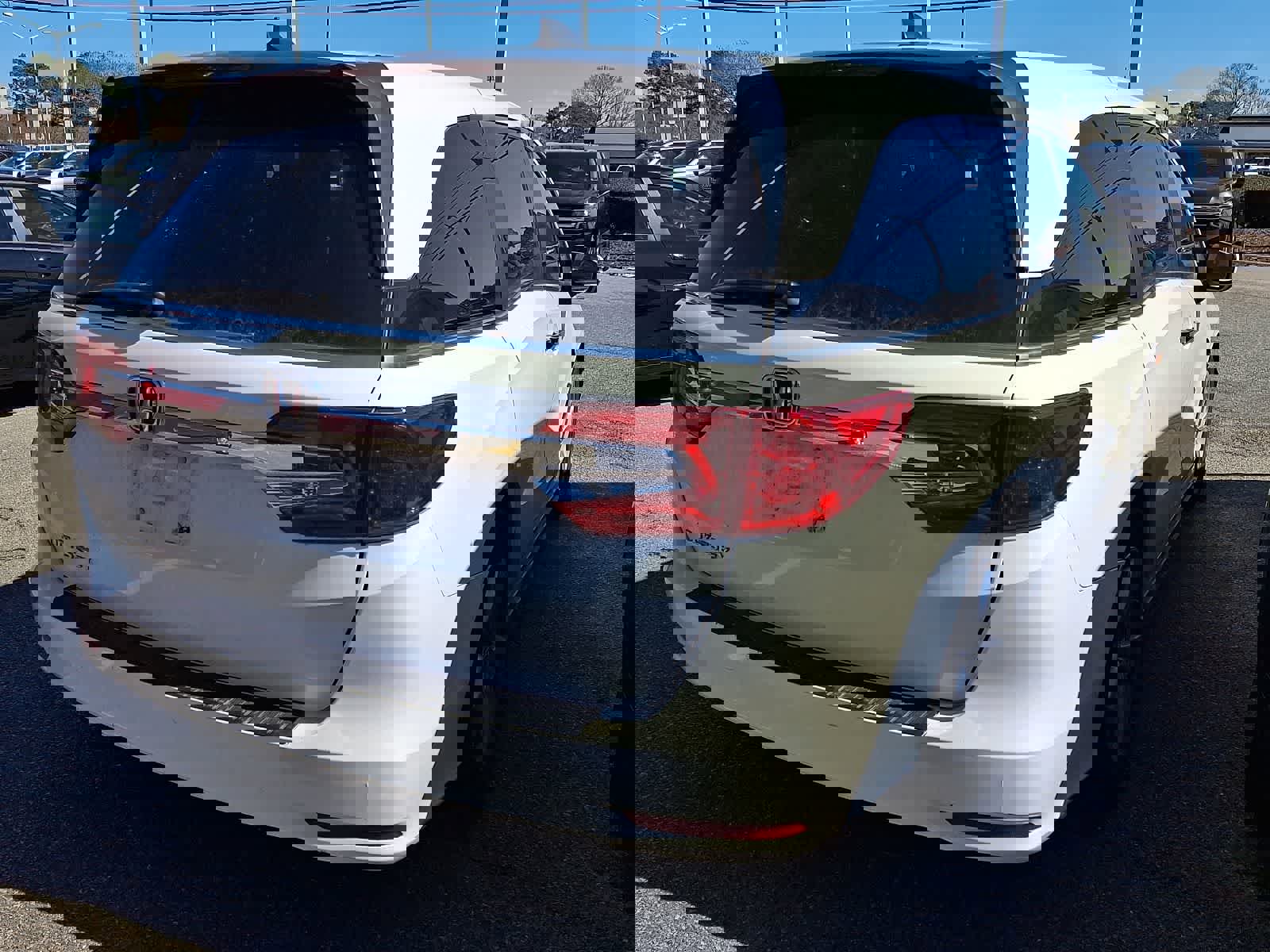 Used 2019 Honda Odyssey EX-L image 3