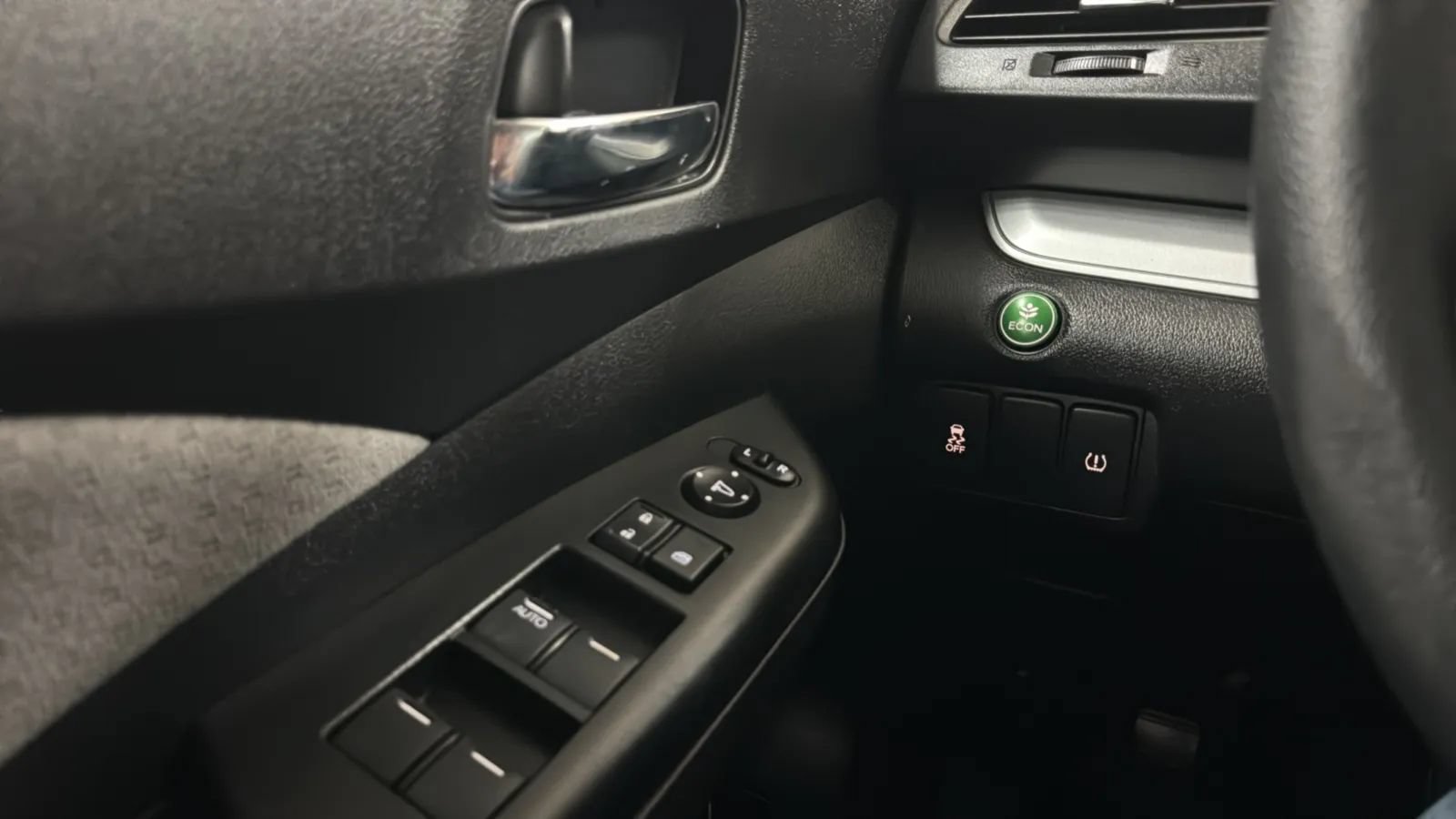 Used 2015 Honda CR-V EX image 16