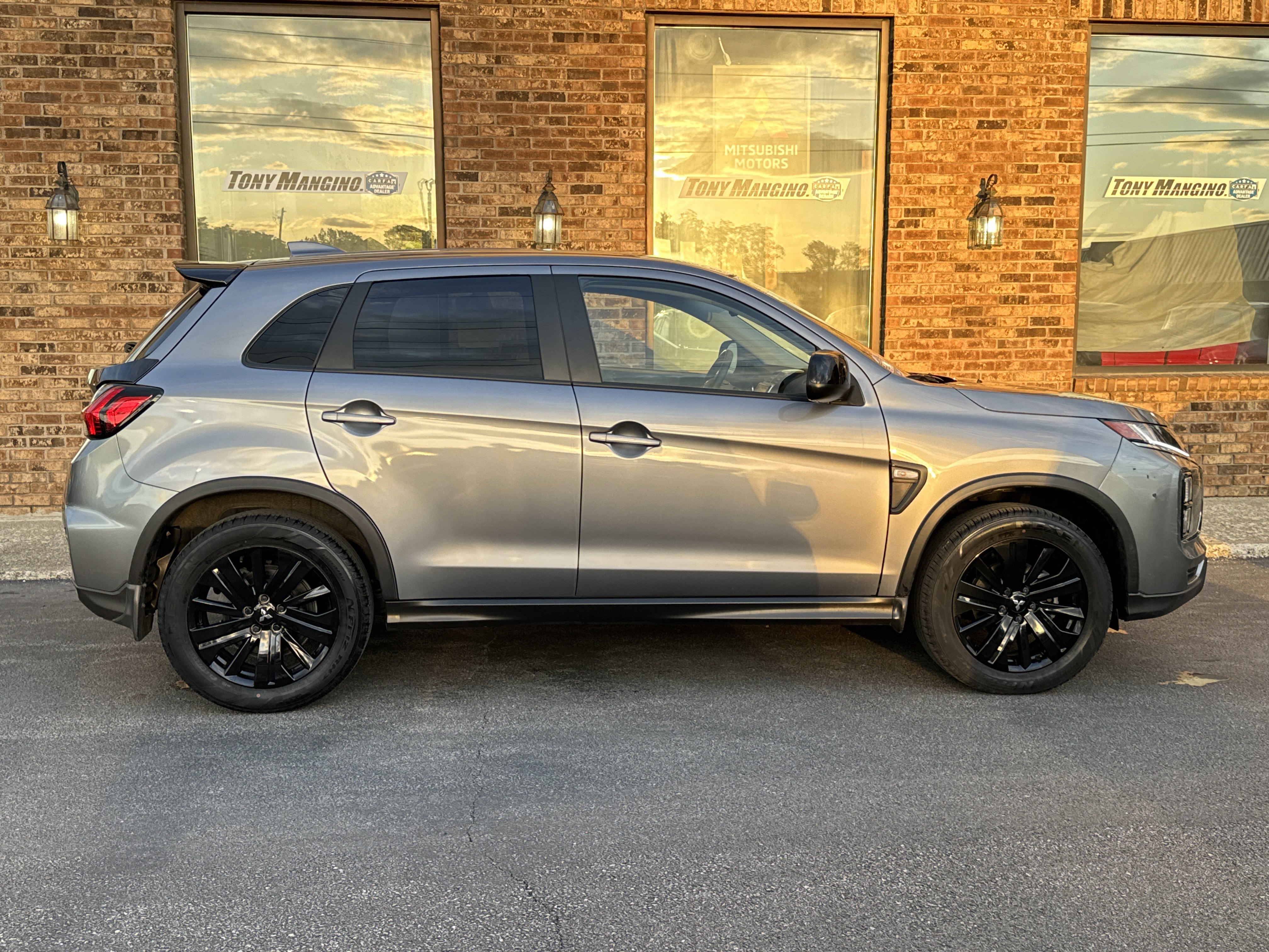 Used 2024 Mitsubishi Outlander Sport LE AWD/4WD image 6