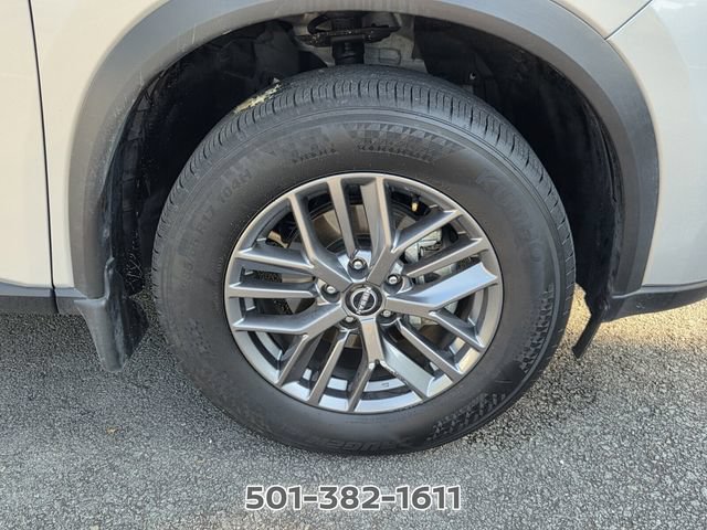 Used 2024 Nissan Rogue S AWD/4WD image 17