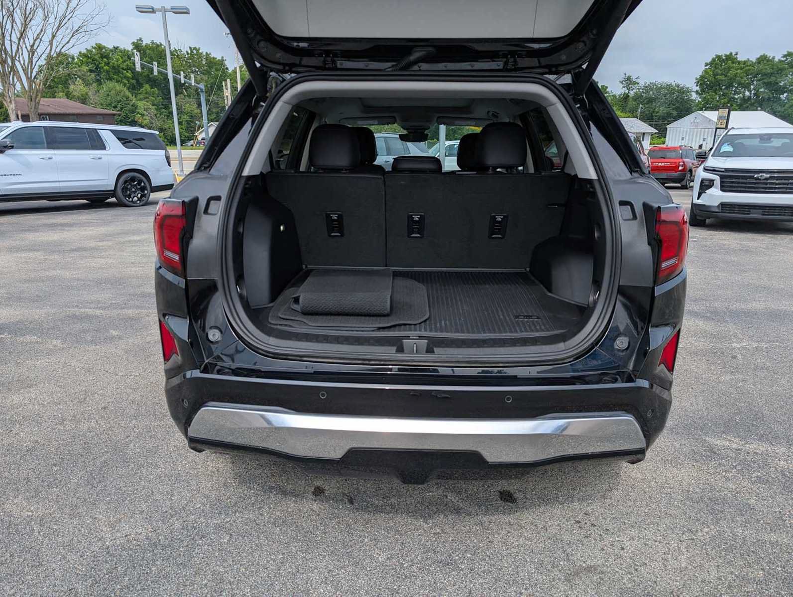 Used 2026 GMC Terrain Denali w/ LPO, Floor Liner Package AWD/4WD image 38