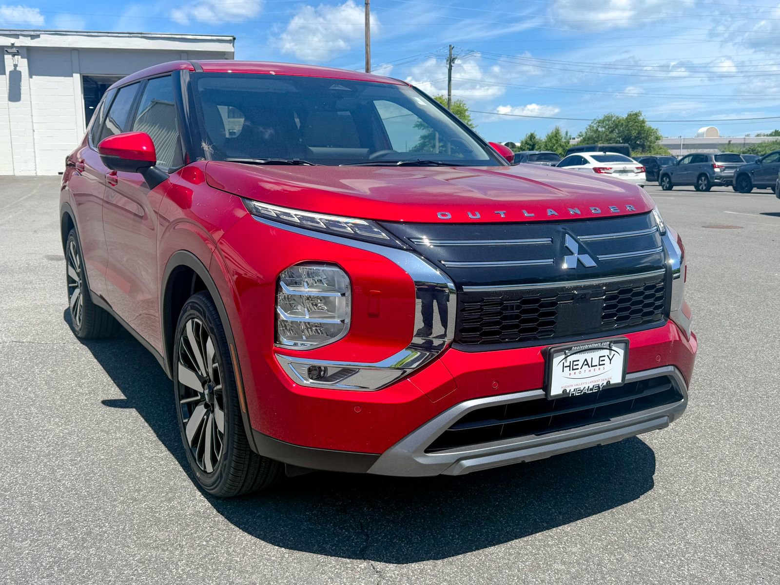 New 2026 Mitsubishi Outlander SE AWD/4WD image 1