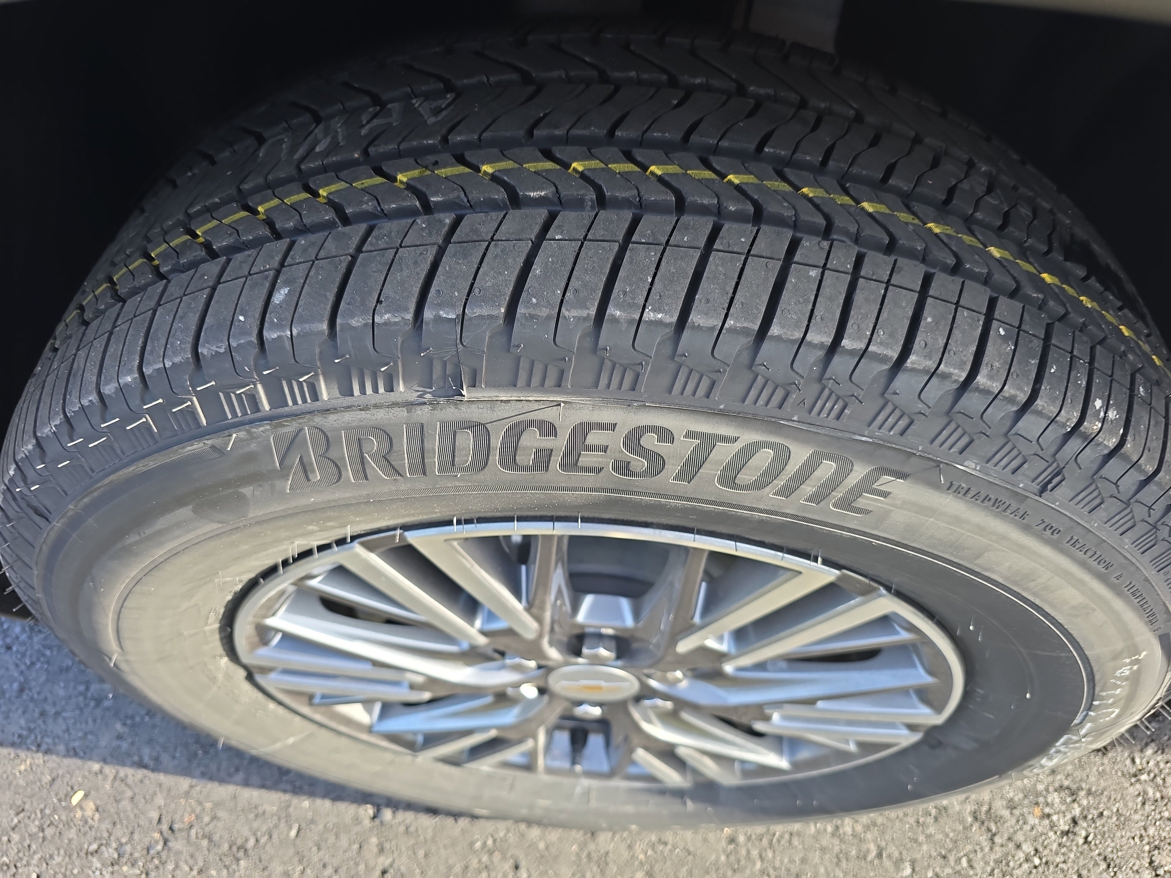 New 2026 Chevrolet Traverse LT image 11