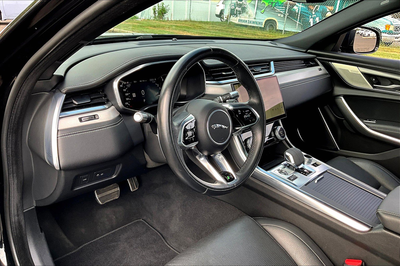 Used 2022 Jaguar XF R-Dynamic SE AWD/4WD image 19