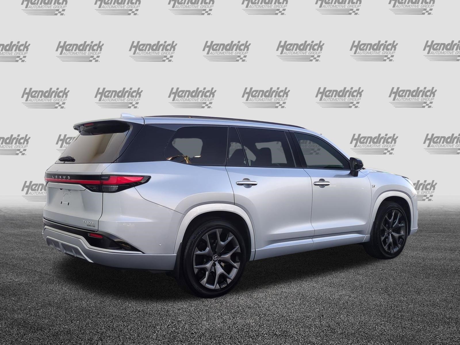 Used 2025 Lexus TX 500h AWD w/ Technology Package image 10