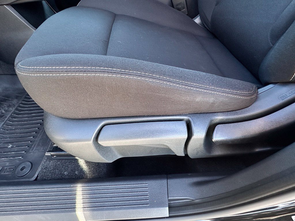 Used 2023 Nissan Rogue S AWD/4WD image 20