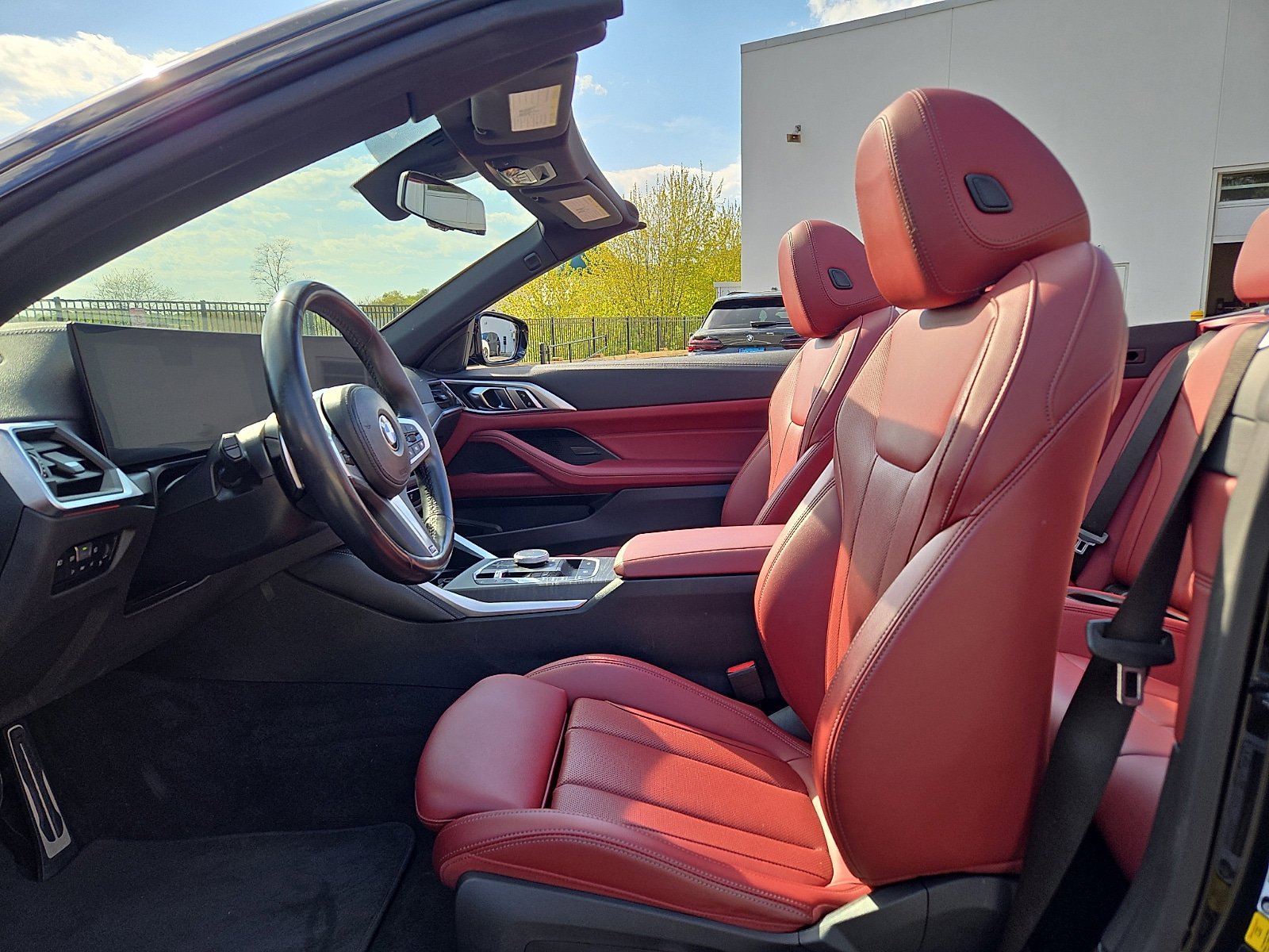 Used 2024 BMW 430i xDrive Convertible w/ M Sport Package AWD/4WD image 14