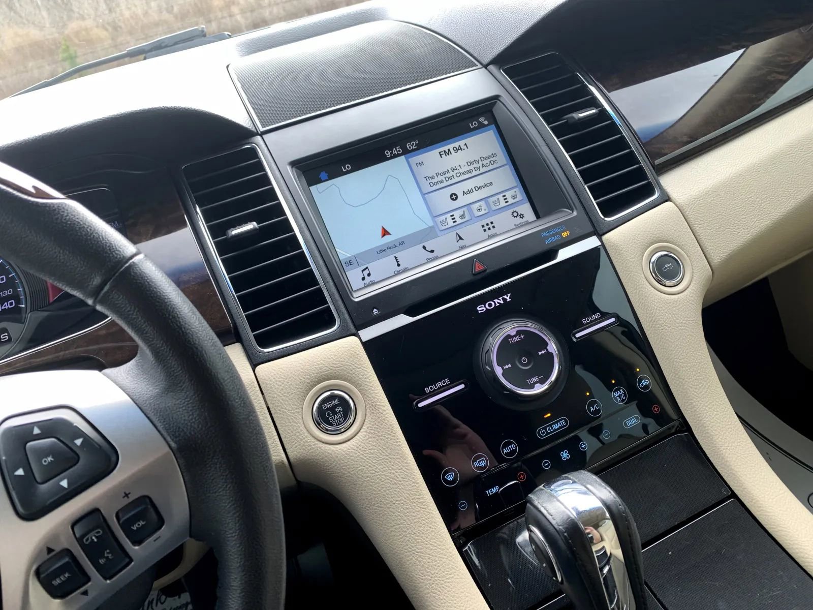 Used 2018 Ford Taurus Limited w/ Driver Assist Package image 19