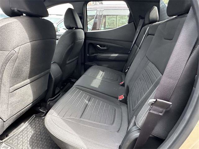 Certified 2024 Hyundai Santa Cruz SEL image 9