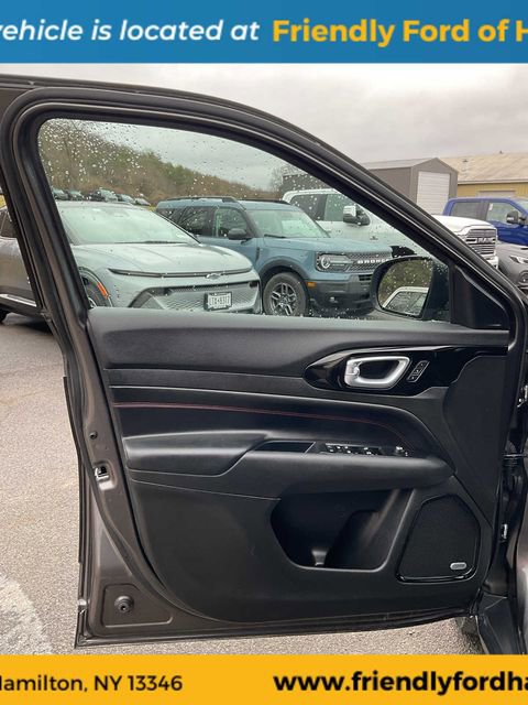 Used 2023 Jeep Compass Trailhawk w/ Trailhawk Elite Group AWD/4WD image 21