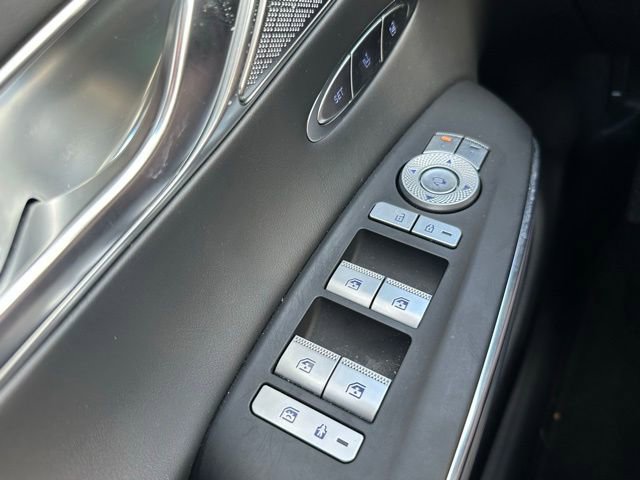 Used 2024 Genesis GV70 2.5T Advanced w/ Advanced Package image 39