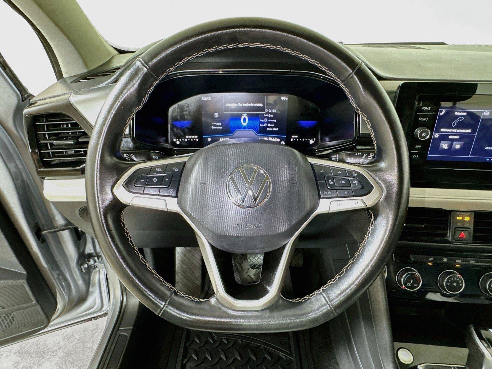 Used 2025 Volkswagen Taos S FWD image 9