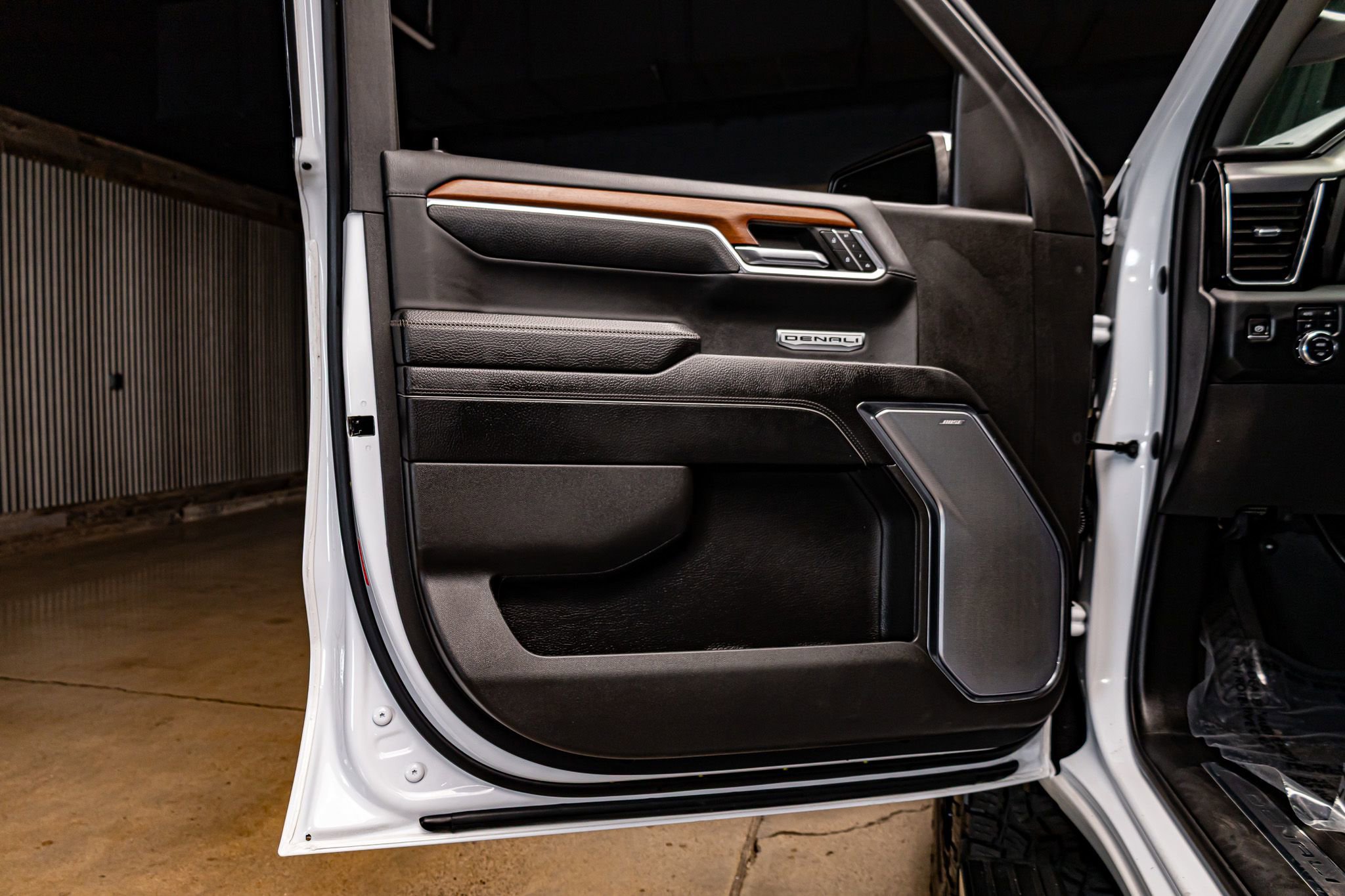 Used 2023 GMC Sierra 1500 Denali w/ Denali Reserve Package image 29