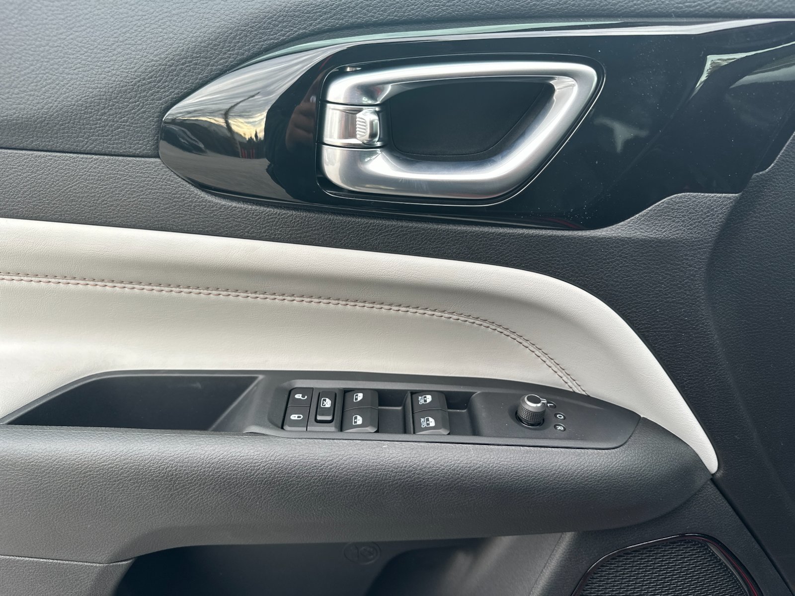 New 2026 Jeep Compass Limited AWD/4WD image 10