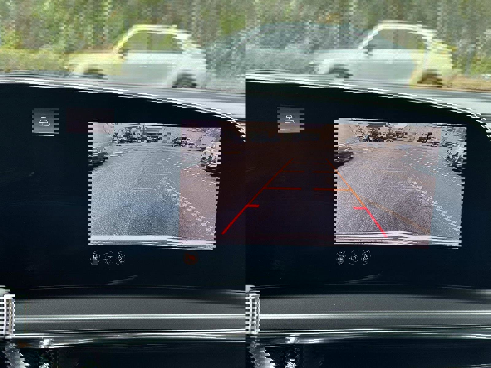 Certified 2024 Cadillac Lyriq Tech image 26