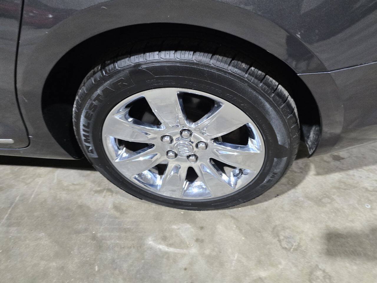 Used 2013 Buick LaCrosse Premium FWD image 22