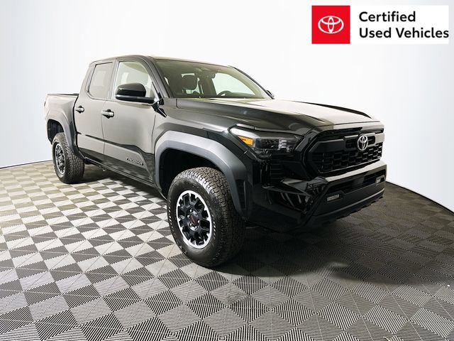 Certified 2025 Toyota Tacoma TRD Off-Road AWD/4WD image 1