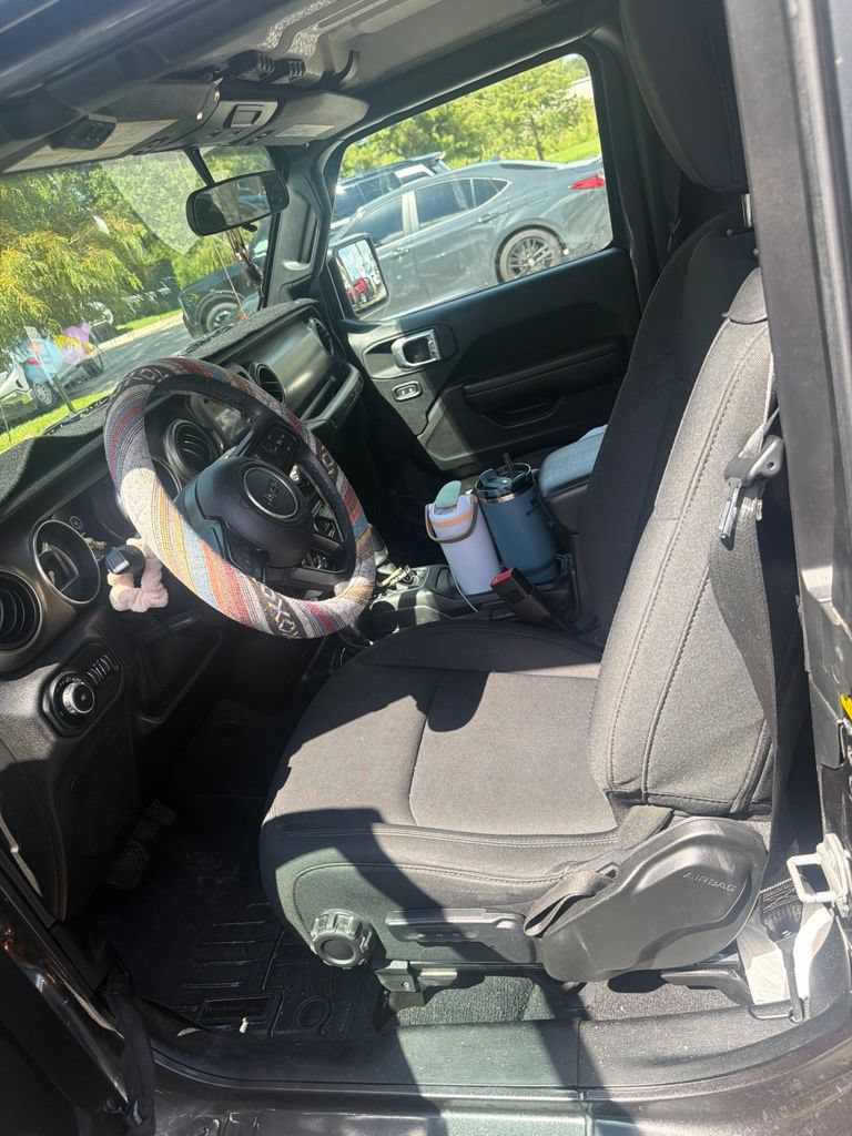Used 2020 Jeep Wrangler Sport AWD/4WD image 10