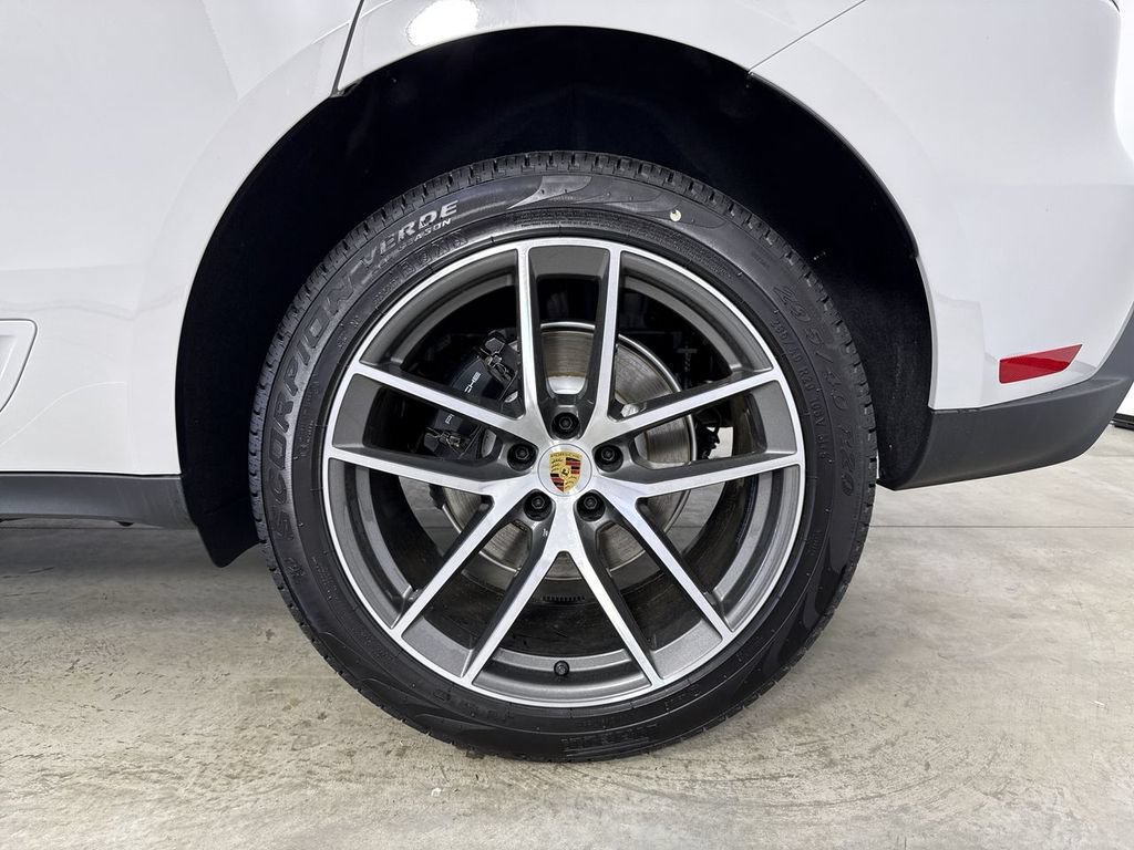 New 2026 Porsche Macan AWD/4WD image 14
