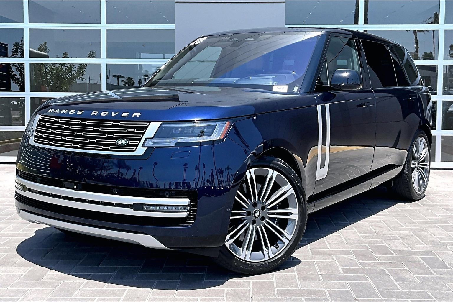 Used 2023 Land Rover Range Rover Long Wheelbase Autobiography AWD/4WD image 1
