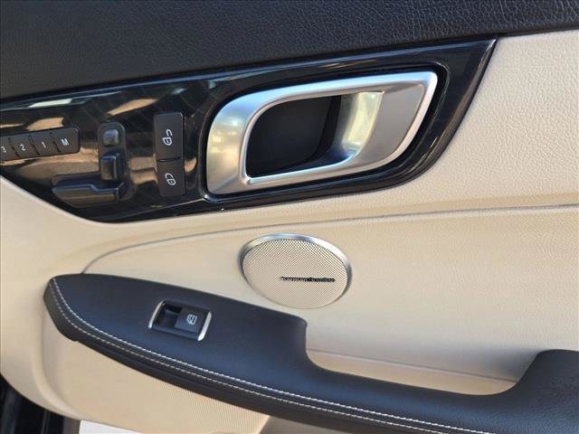Used 2013 Mercedes-Benz SLK 250 image 22