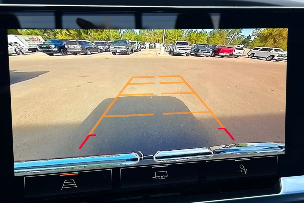 New 2026 GMC Sierra 1500 SLE image 16