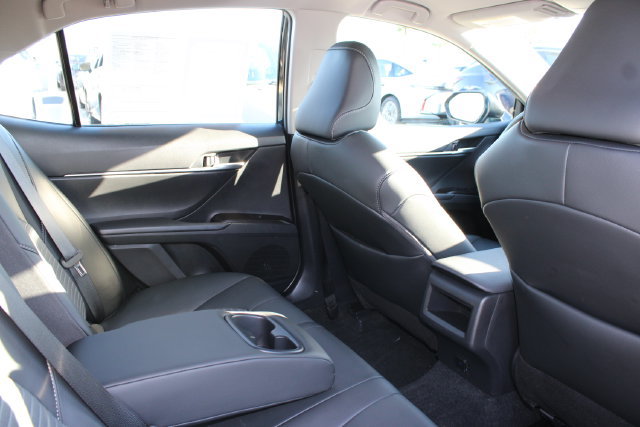 Used 2024 Toyota Camry SE w/ Convenience Package FWD image 6