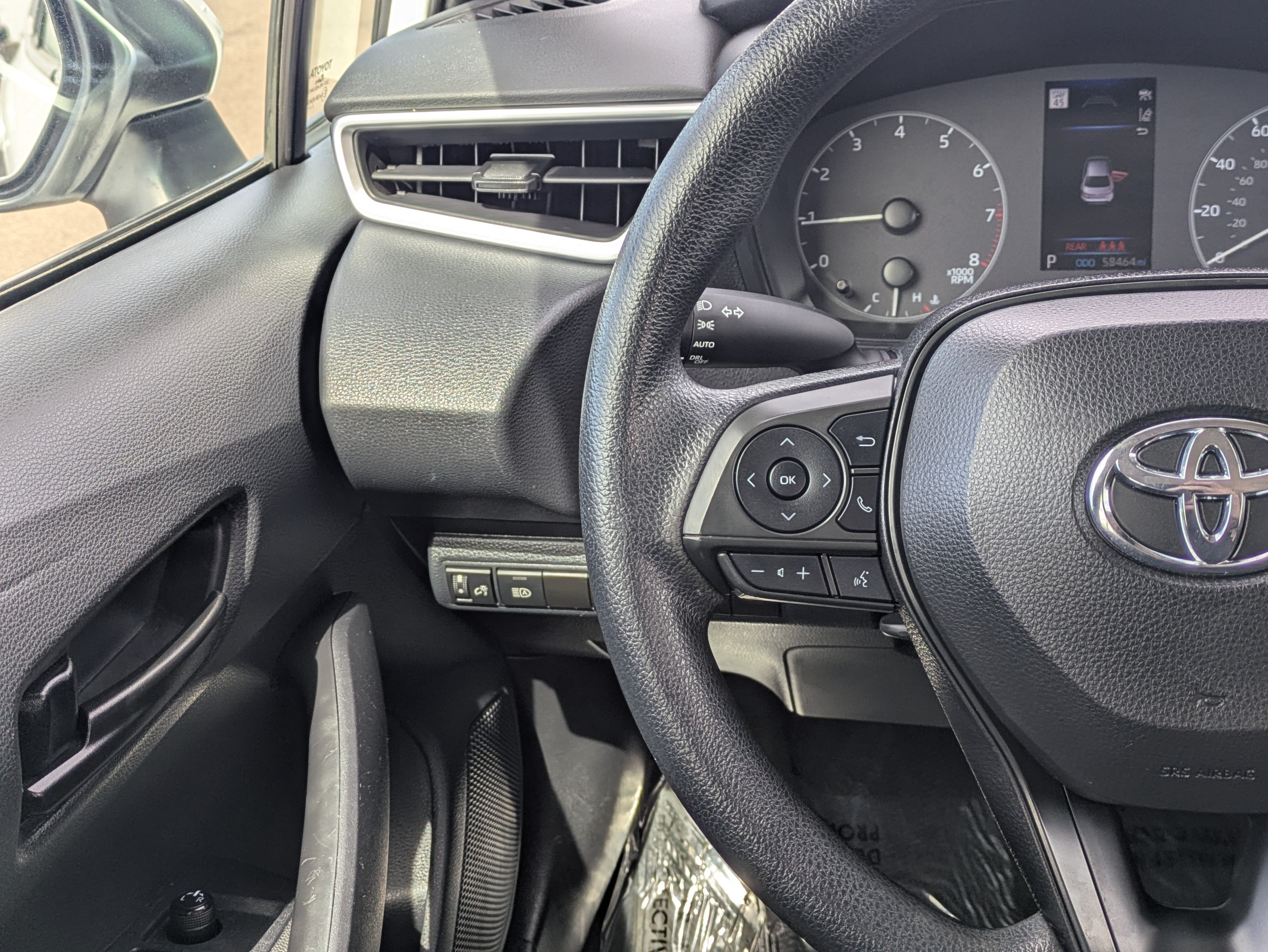 Used 2024 Toyota Corolla LE FWD image 22