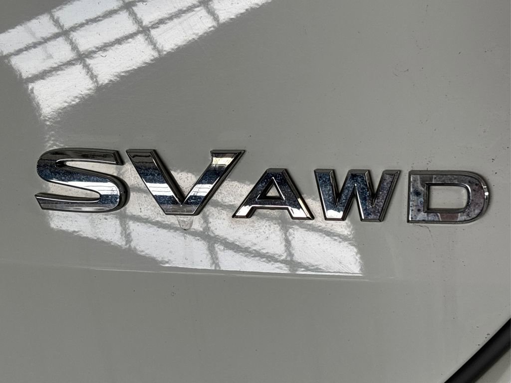 Used 2019 Nissan Rogue SV image 15