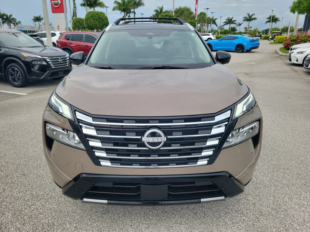 Used 2025 Nissan Rogue Platinum w/ Platinum Premium Package FWD image 6