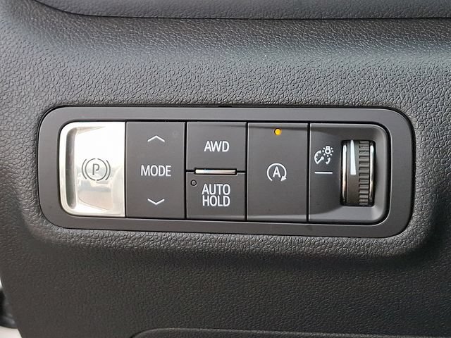 Used 2025 GMC Terrain Elevation AWD/4WD image 9