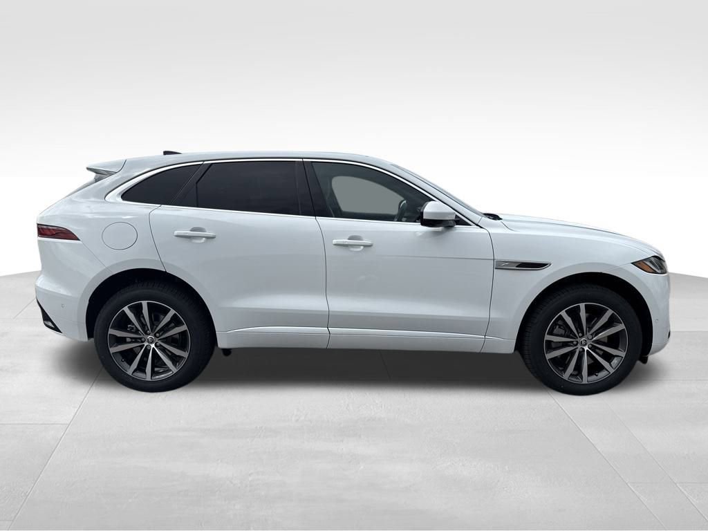 New 2026 Jaguar F-PACE R-Dynamic S image 5