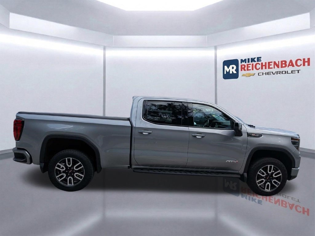 Used 2024 GMC Sierra 1500 AT4 w/ AT4 Premium Package AWD/4WD image 3