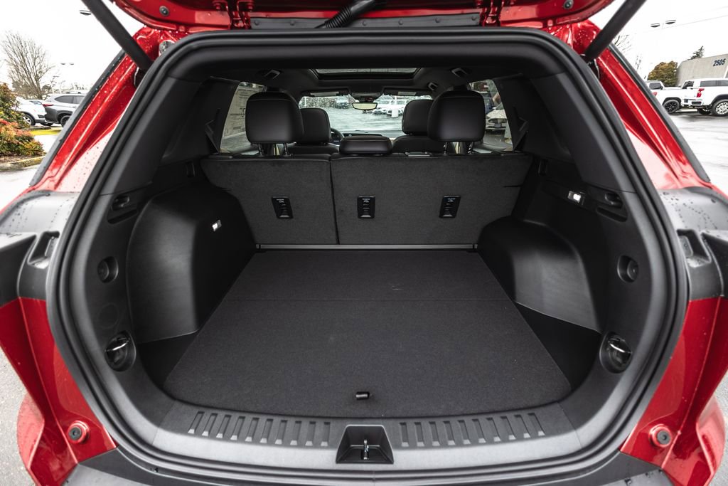 New 2026 Chevrolet Equinox ACTIV w/ Safety and Technology Package image 36