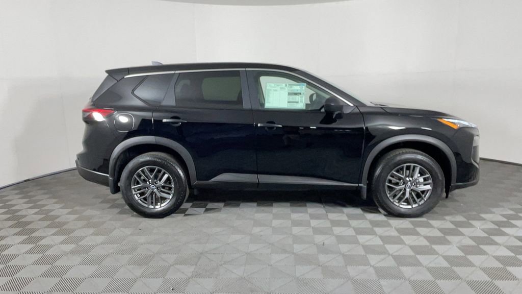 New 2025 Nissan Rogue S image 3