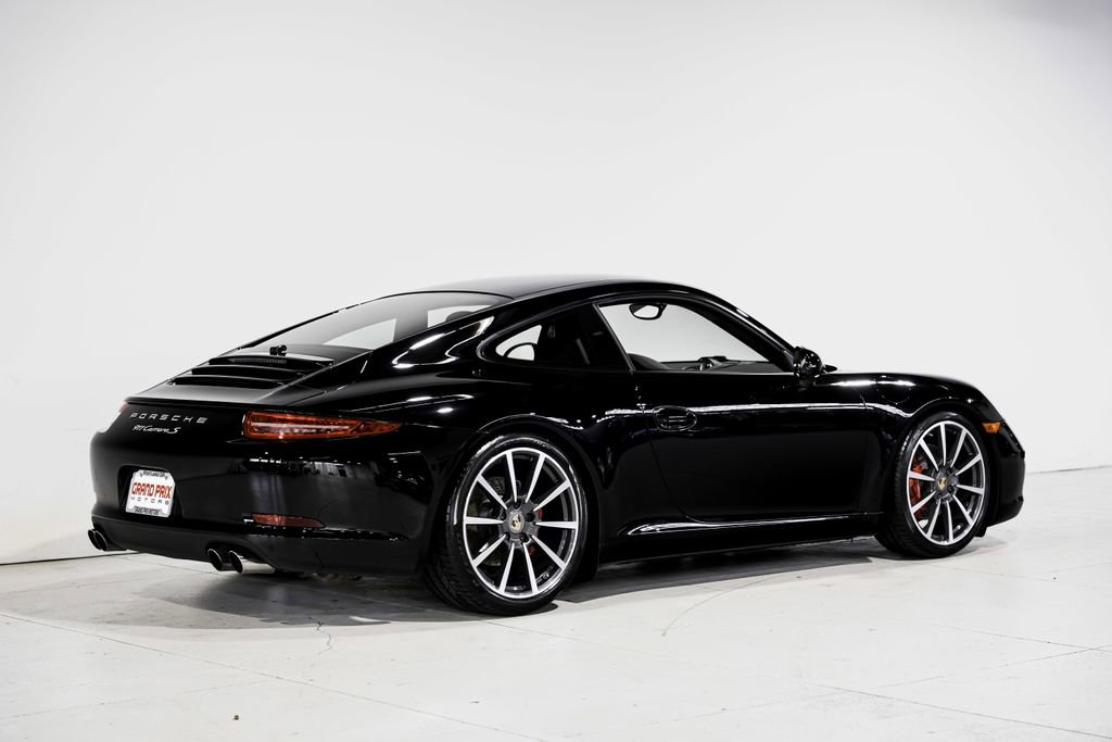 Used 2014 Porsche 911 Carrera S RWD image 3