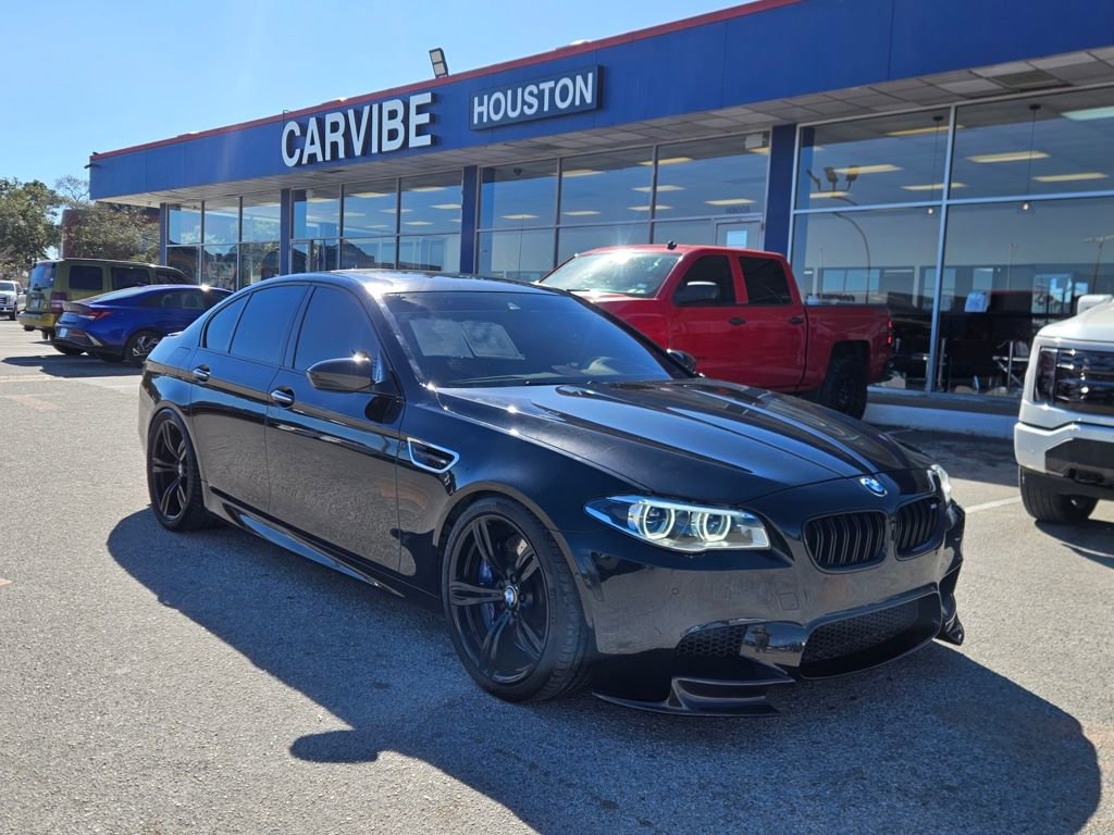 Used 2013 BMW M5 RWD image 1
