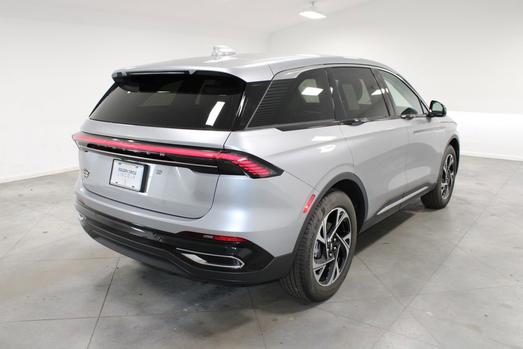 New 2026 Lincoln Nautilus Premier image 8