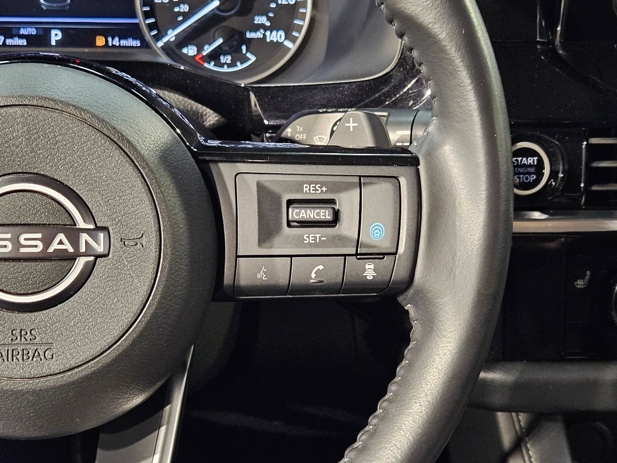 Used 2023 Nissan Pathfinder SV AWD/4WD image 28