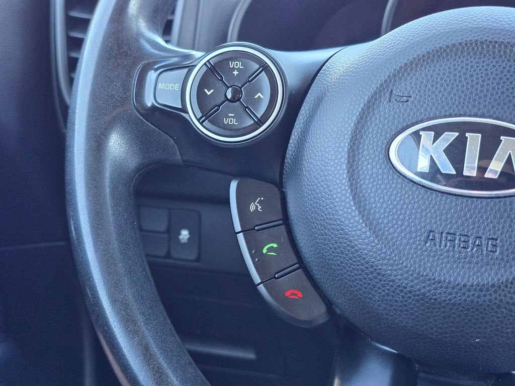 Used 2018 Kia Soul + FWD image 31