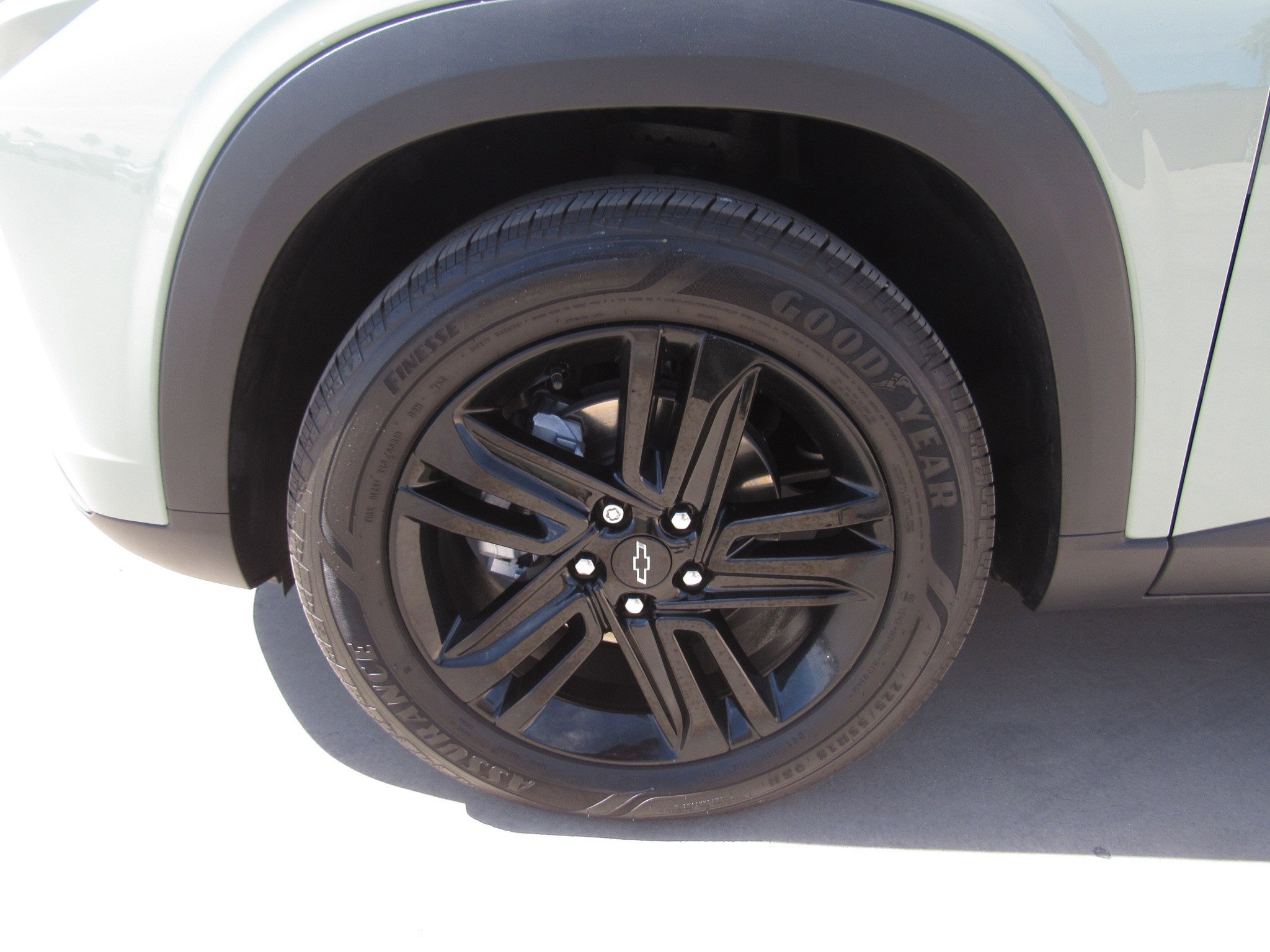 Used 2025 Chevrolet Trax ACTIV w/ Driver Confidence Package image 4