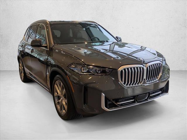 New 2026 BMW X5 xDrive50e image 6