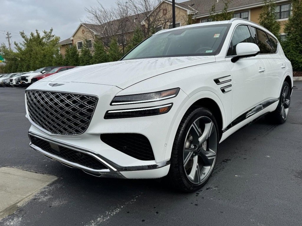 Certified 2025 Genesis GV80 2.5T Prestige image 8