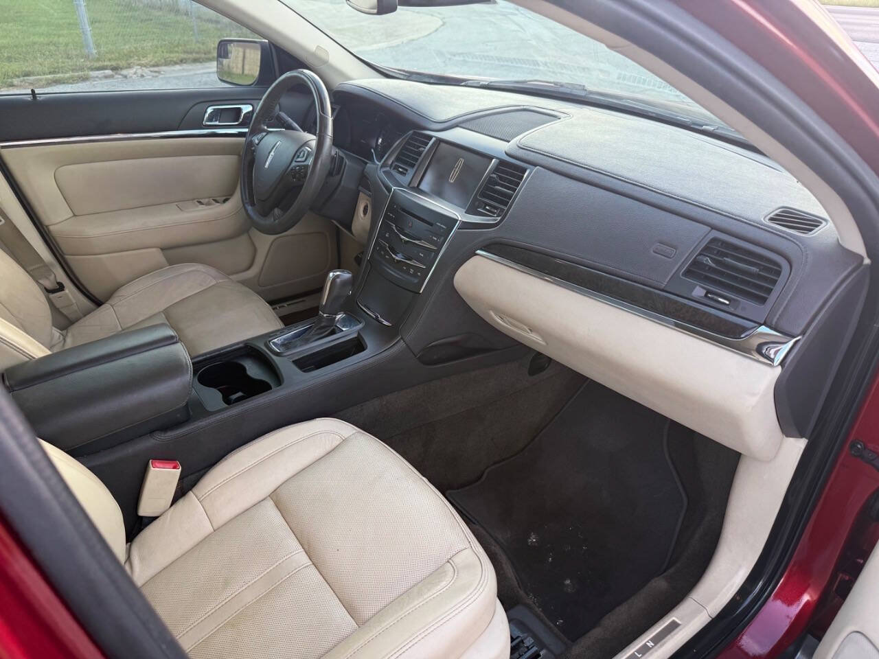 Used 2014 Lincoln MKS FWD image 10