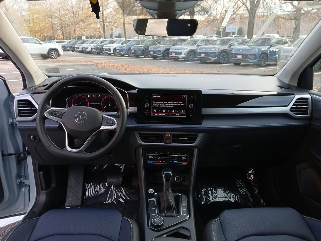 New 2026 Volkswagen Taos SEL image 12