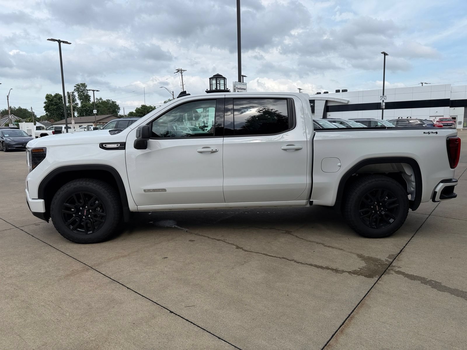New 2026 GMC Sierra 1500 Elevation AWD/4WD image 8