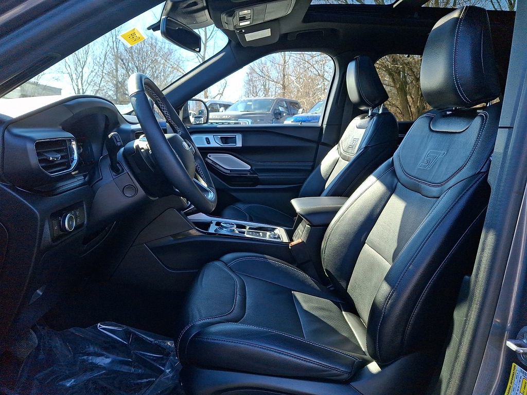 Certified 2024 Ford Explorer ST w/ Equipment Group 401A image 14