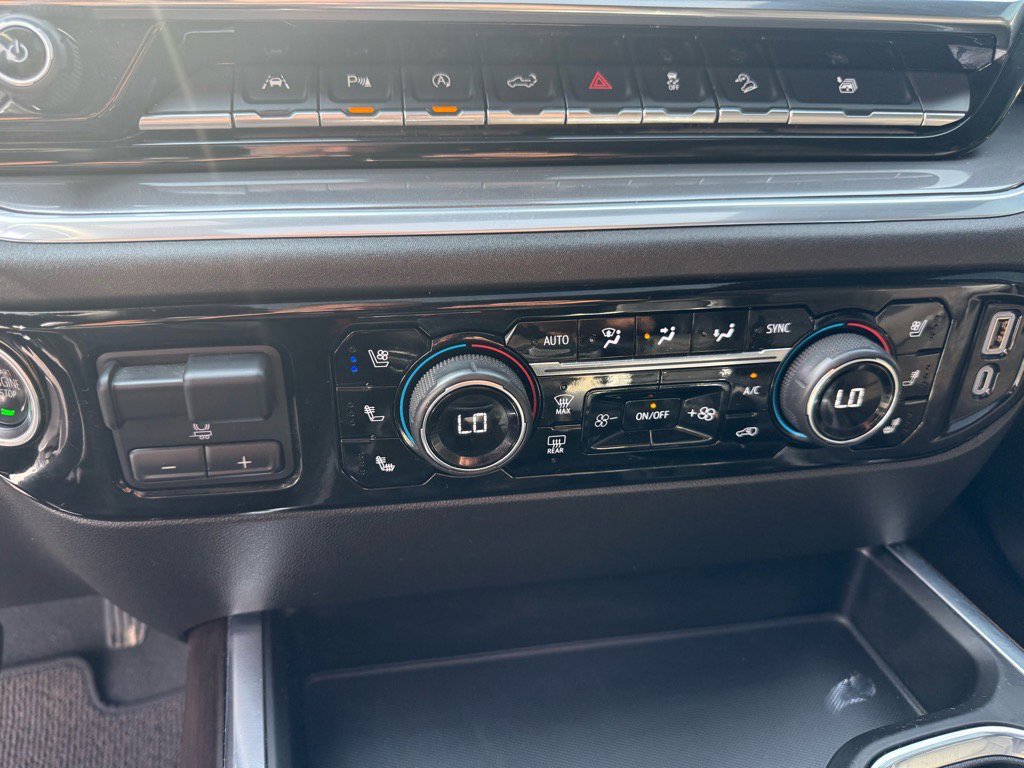 Used 2024 Chevrolet Silverado 1500 High Country w/ Midnight Edition image 23