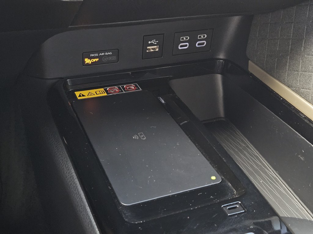 Used 2026 Toyota Camry XLE FWD image 20