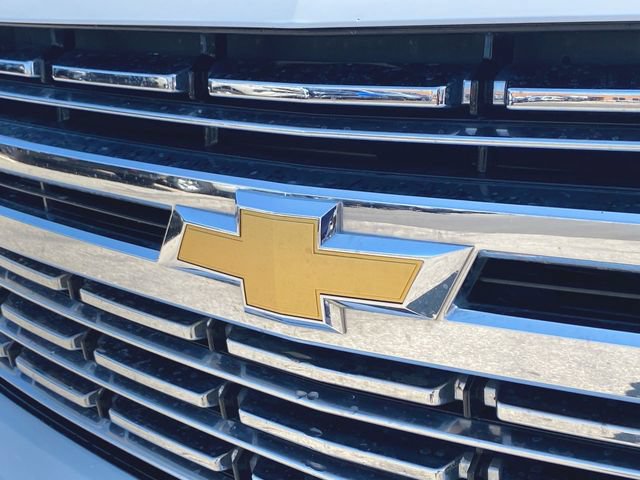 Used 2022 Chevrolet Suburban Premier AWD/4WD image 29